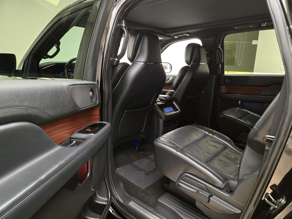 2023 Lincoln Navigator L