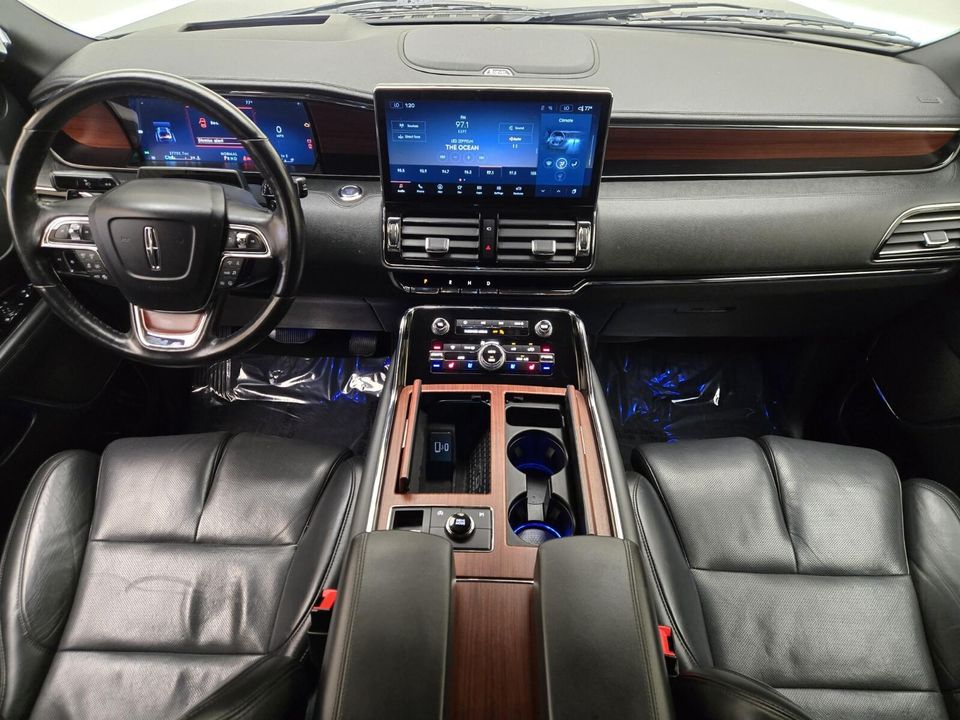 2023 Lincoln Navigator L