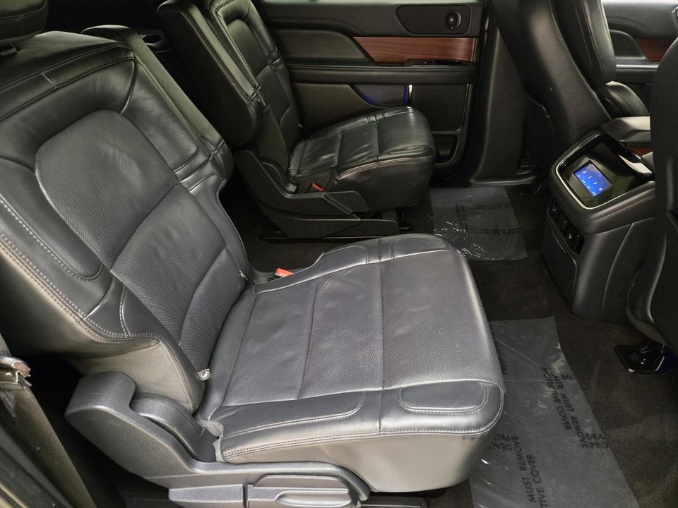 2023 Lincoln Navigator L