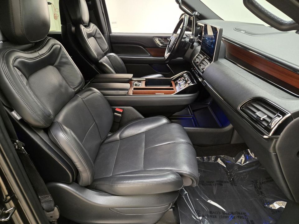 2023 Lincoln Navigator L