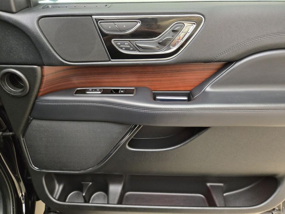 2023 Lincoln Navigator L