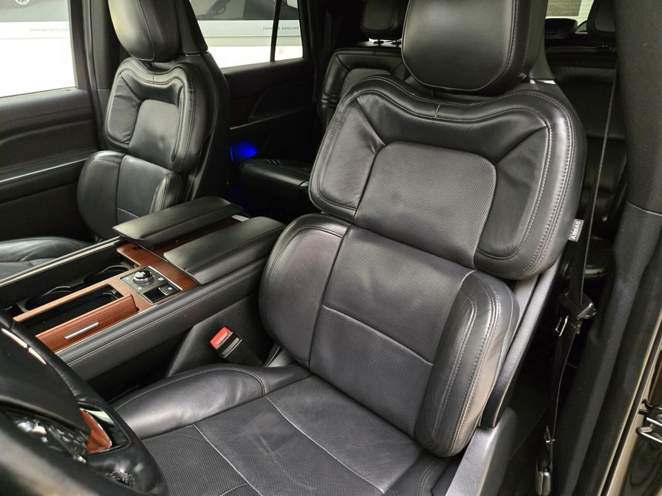2023 Lincoln Navigator L