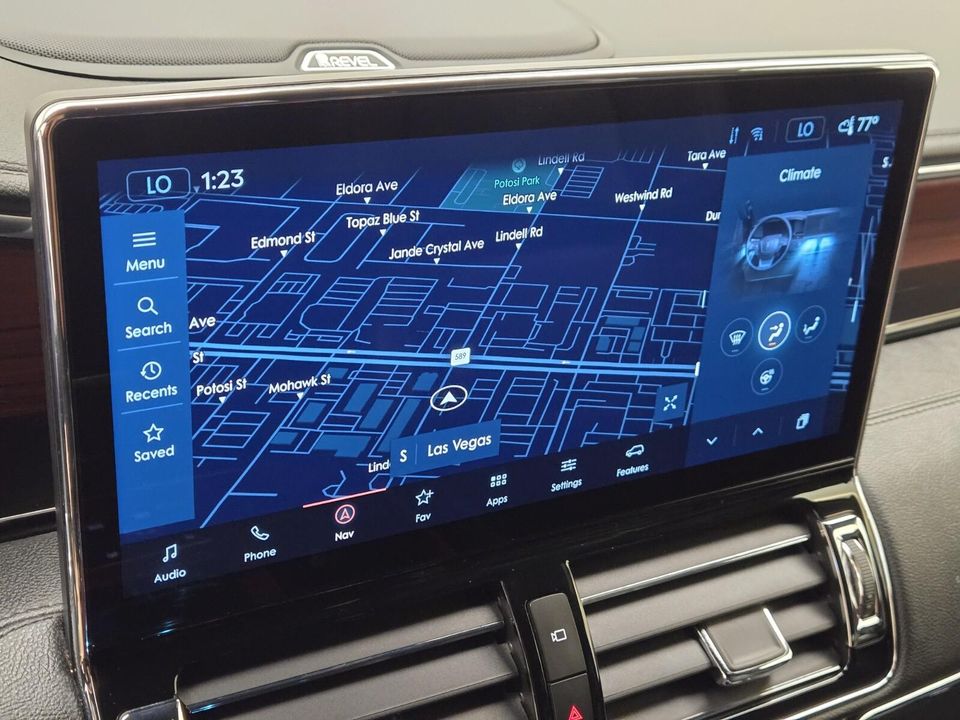2023 Lincoln Navigator L