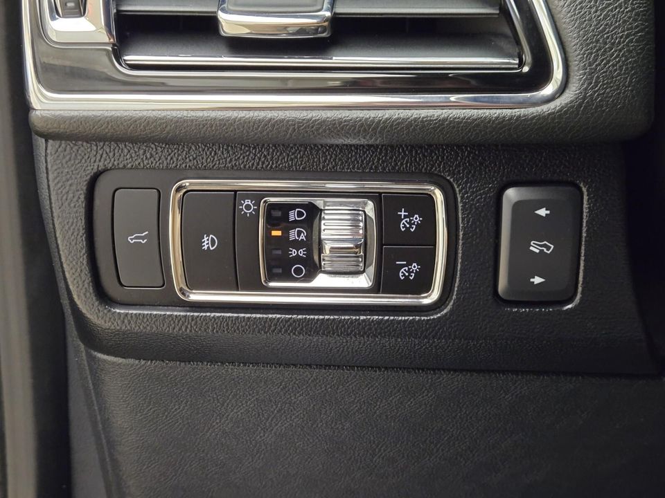 2023 Lincoln Navigator L