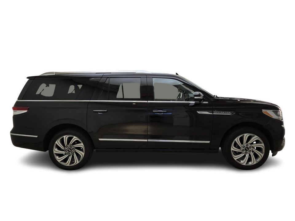 2023 Lincoln Navigator L