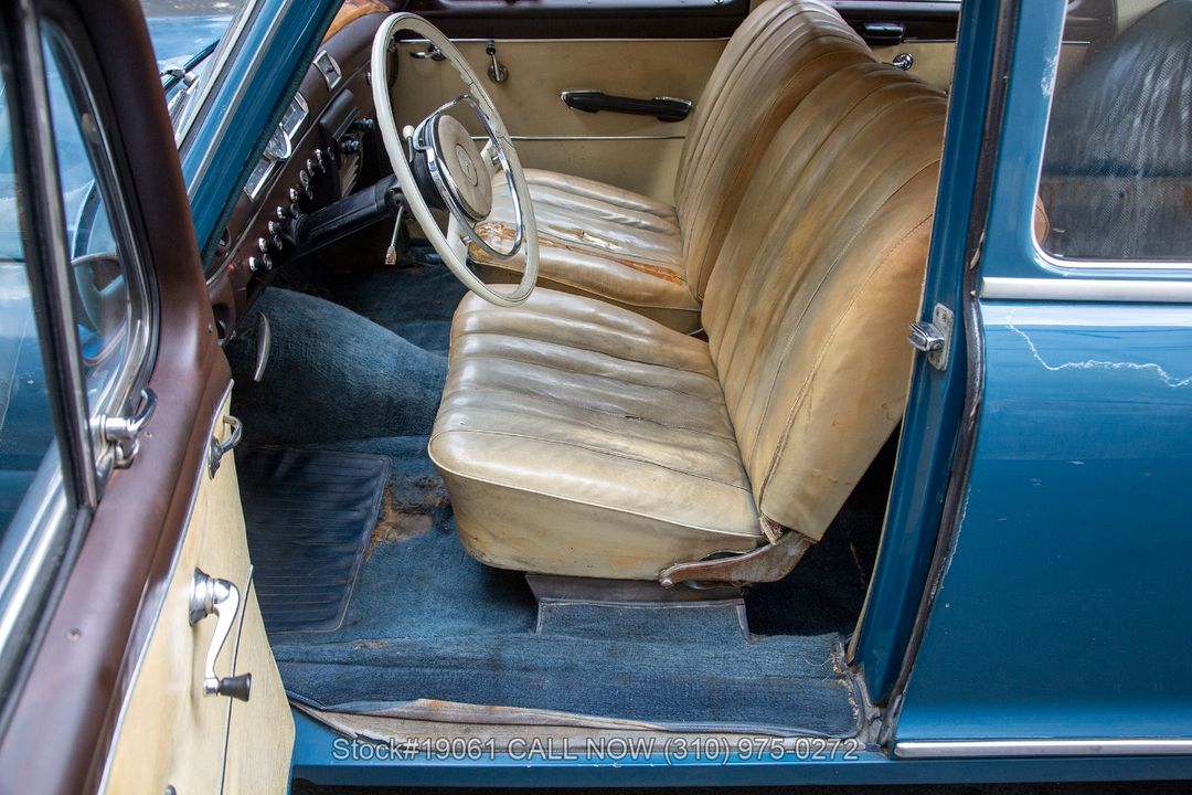 1960 Mercedes-Benz 190B