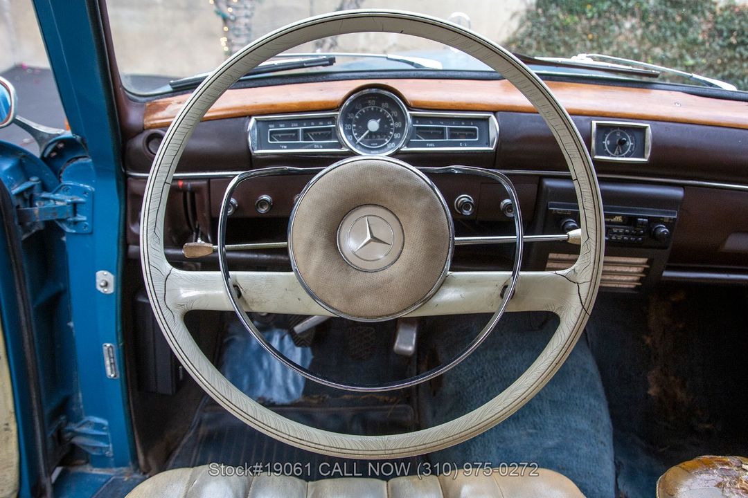 1960 Mercedes-Benz 190B