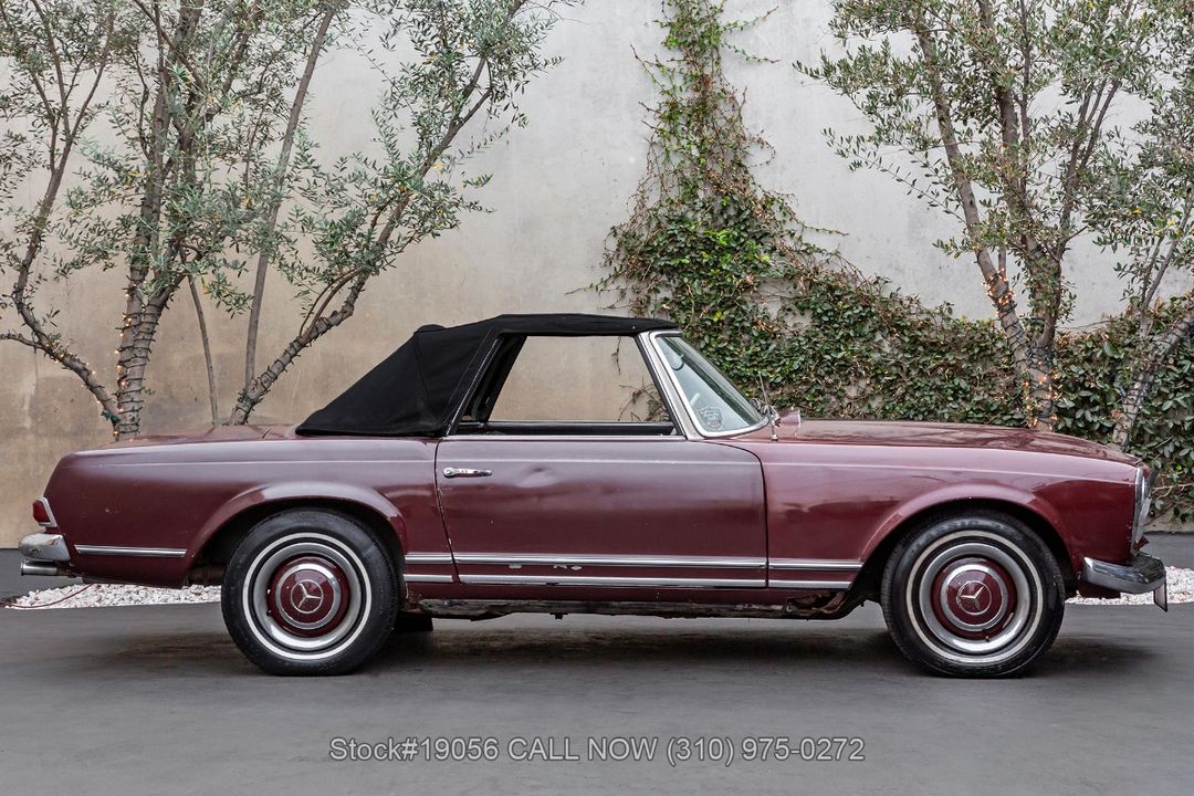 1967 Mercedes-Benz 230SL