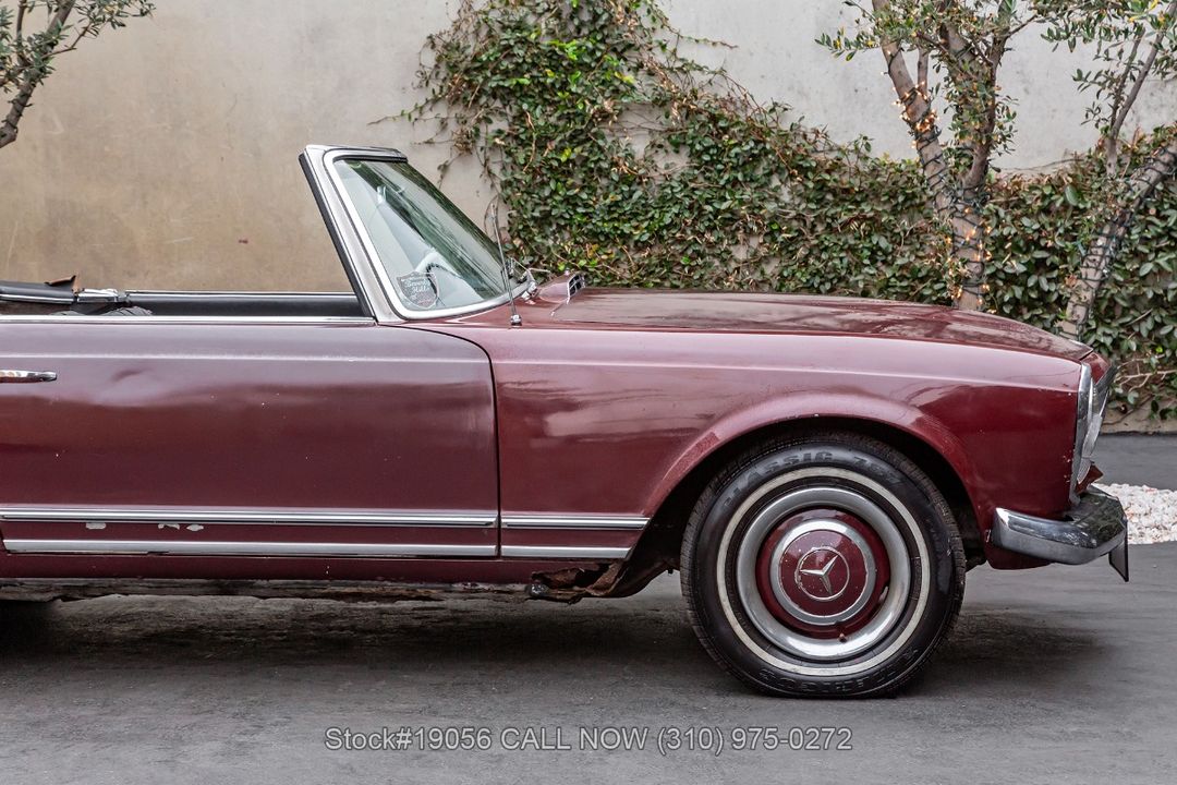 1967 Mercedes-Benz 230SL