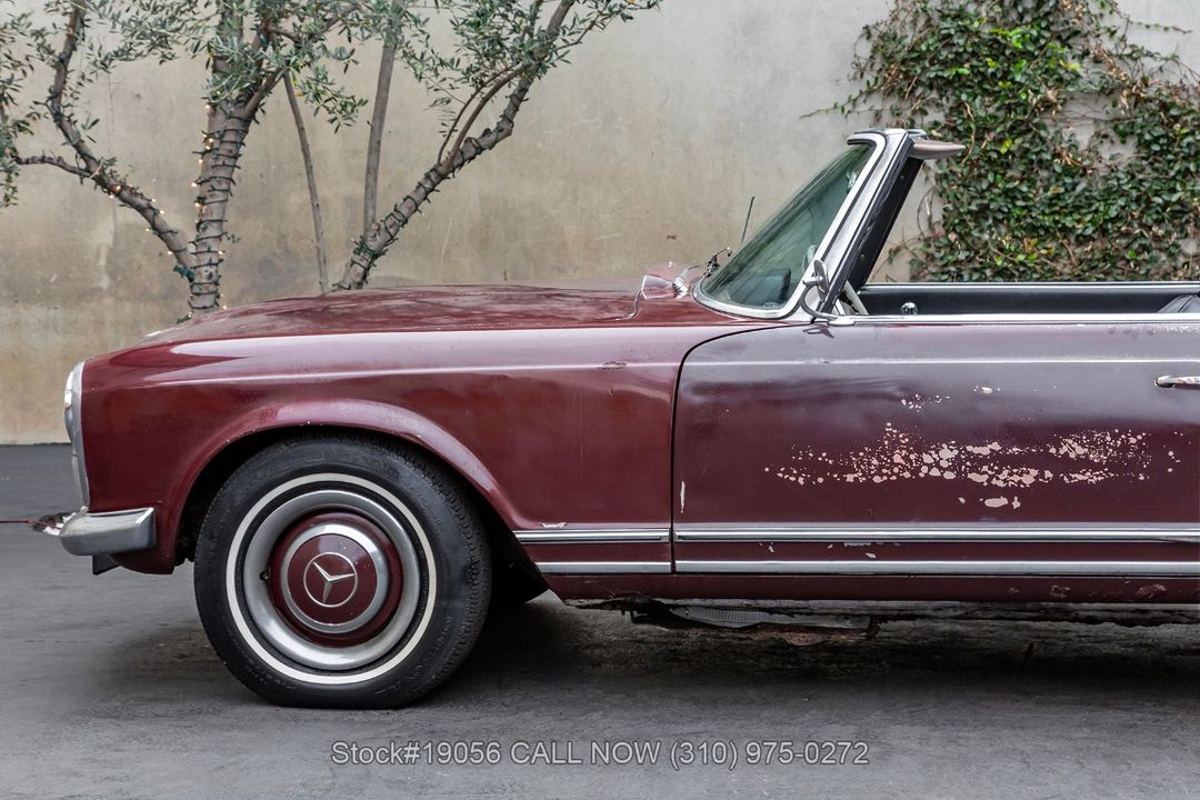 1967 Mercedes-Benz 230SL