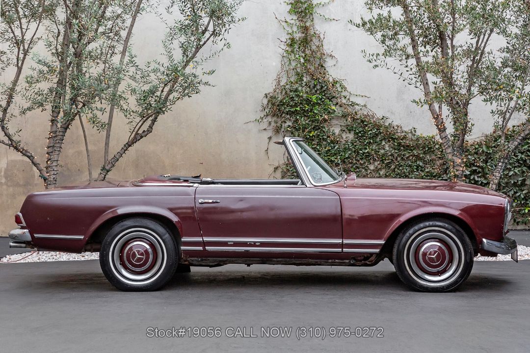 1967 Mercedes-Benz 230SL