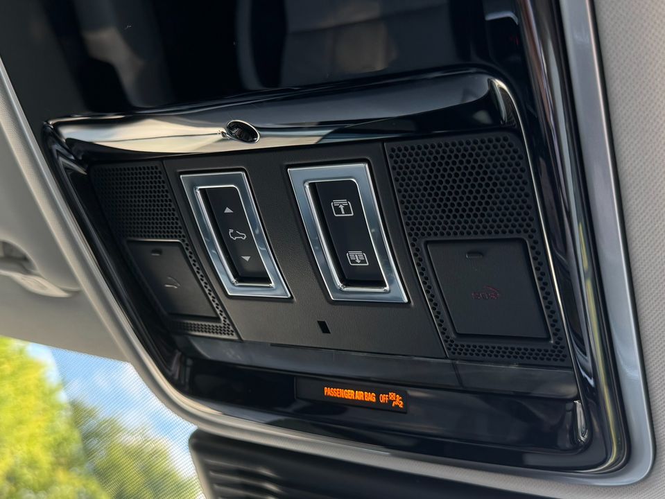 2023 Land Rover Range Rover Velar