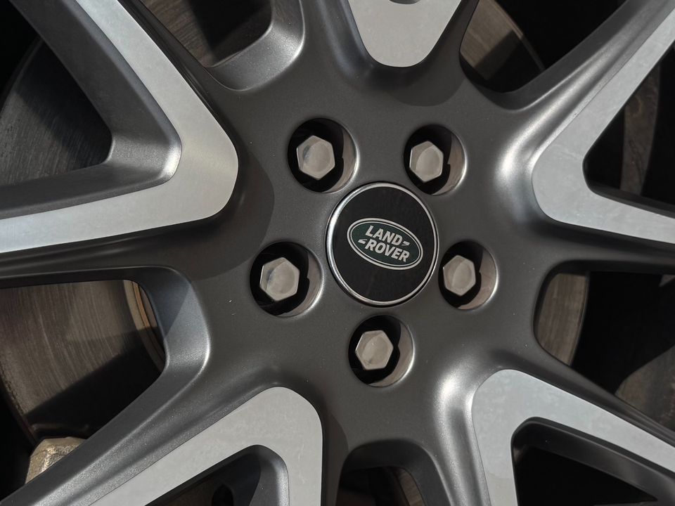 2023 Land Rover Range Rover Velar