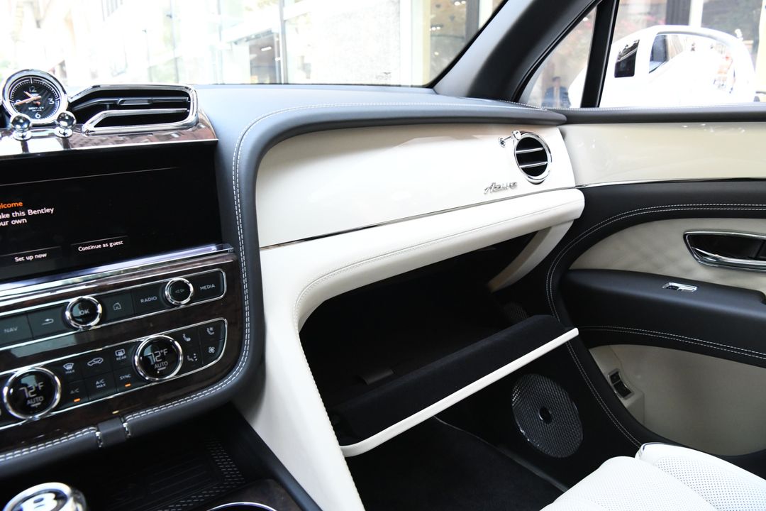 2025 Bentley Bentayga