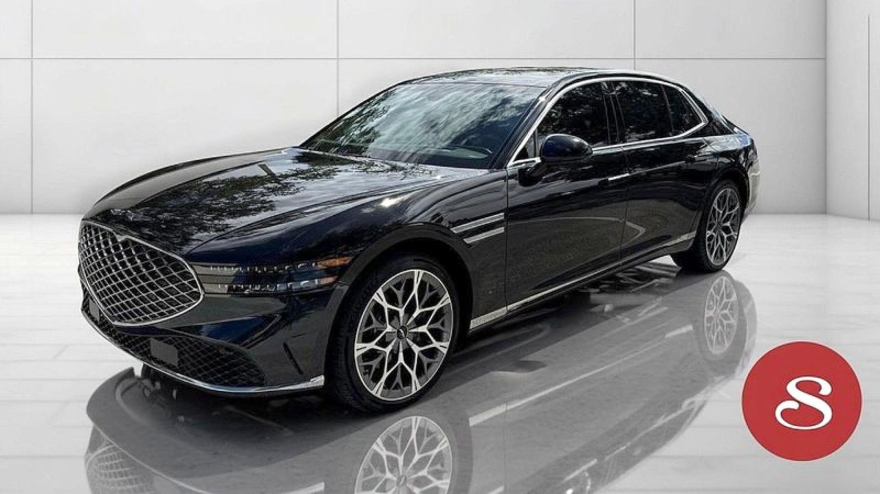 2025 Genesis G90