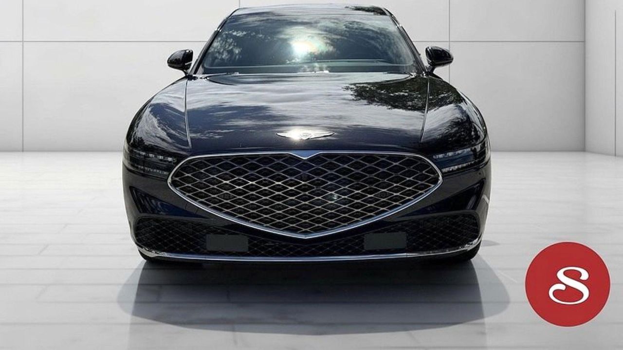 2025 Genesis G90
