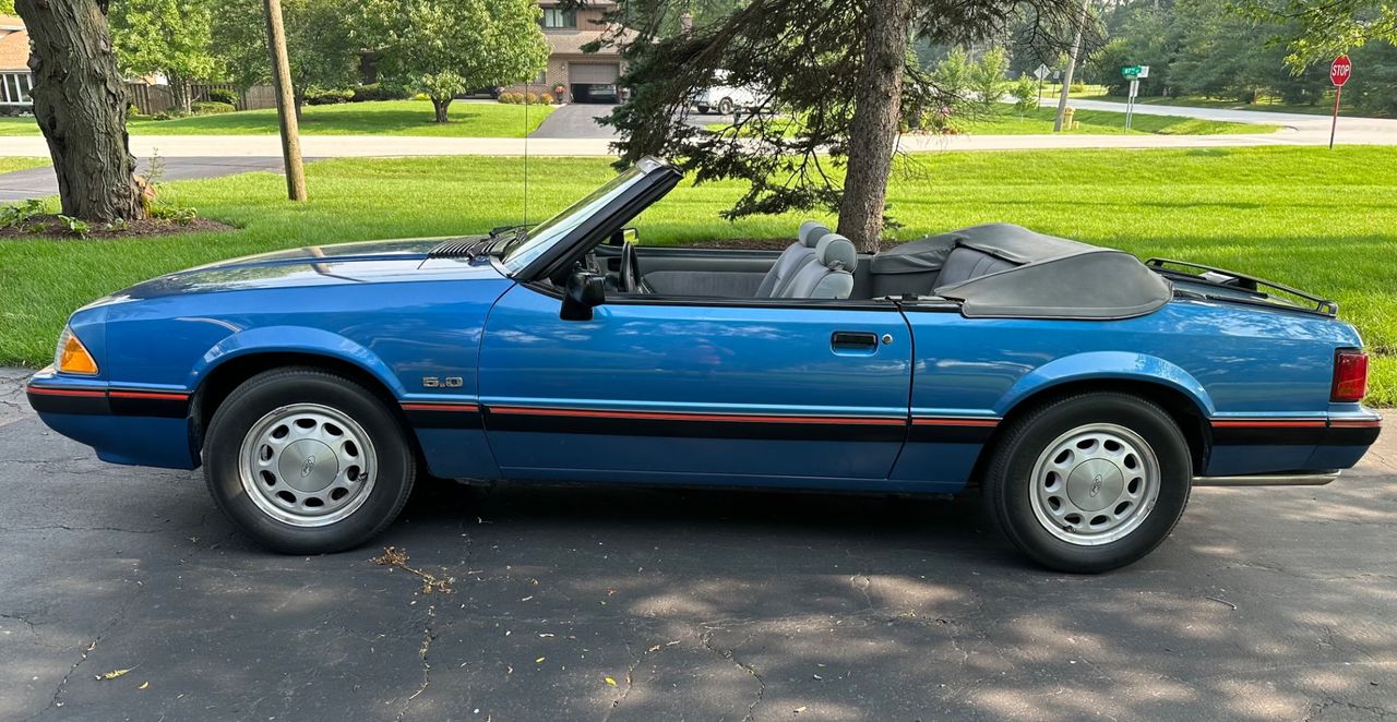 1988 Ford Mustang LX