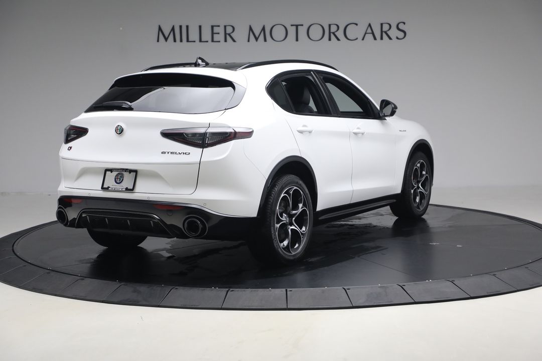 2025 Alfa Romeo Stelvio