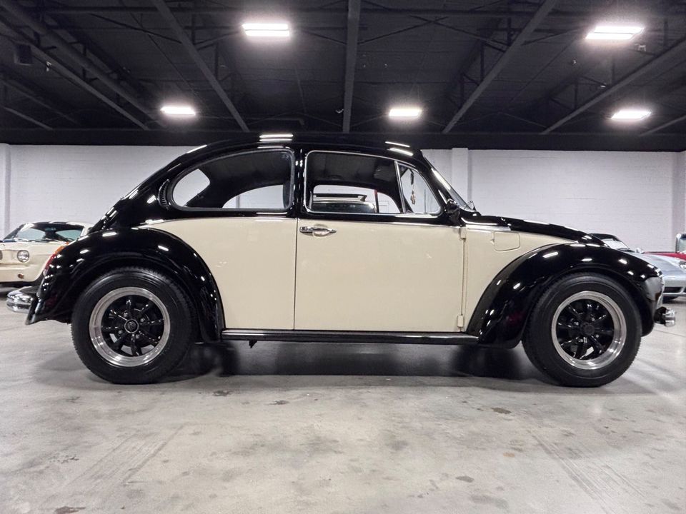 1973 VOLKSWAGEN SUPER BEETLE