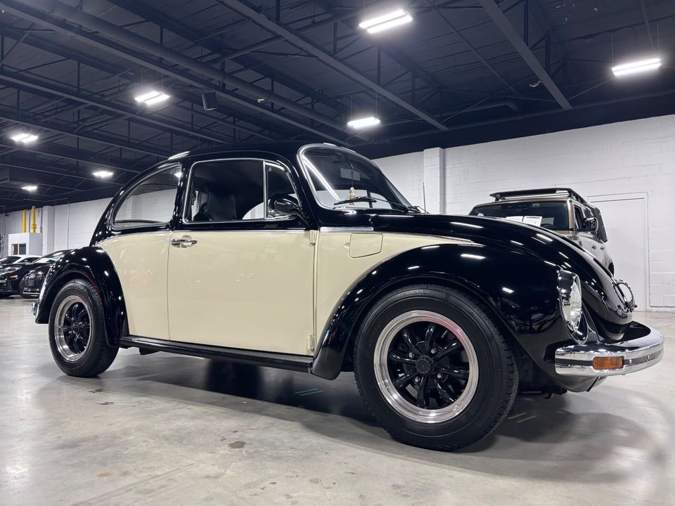 1973 VOLKSWAGEN SUPER BEETLE