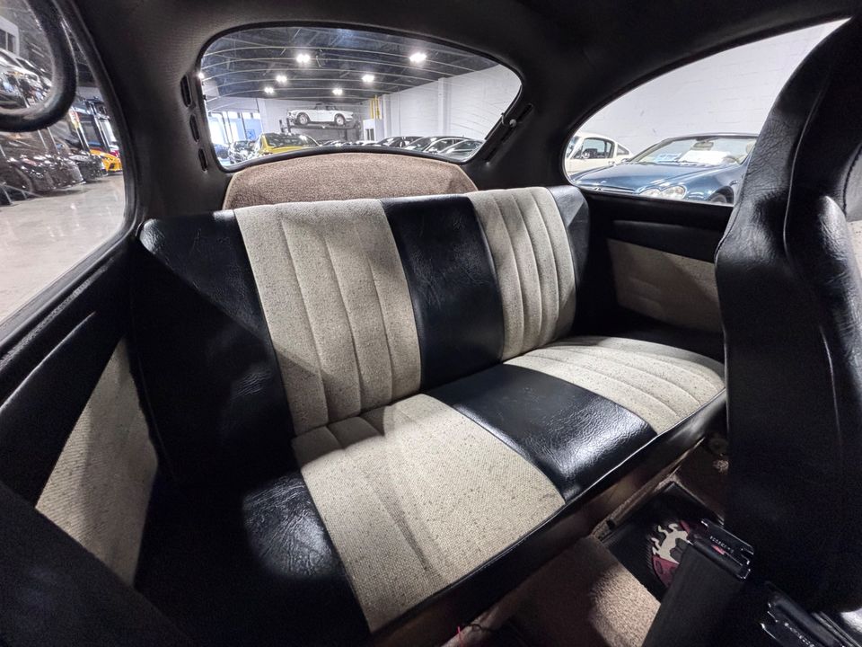 1973 VOLKSWAGEN SUPER BEETLE