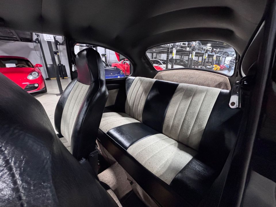 1973 VOLKSWAGEN SUPER BEETLE