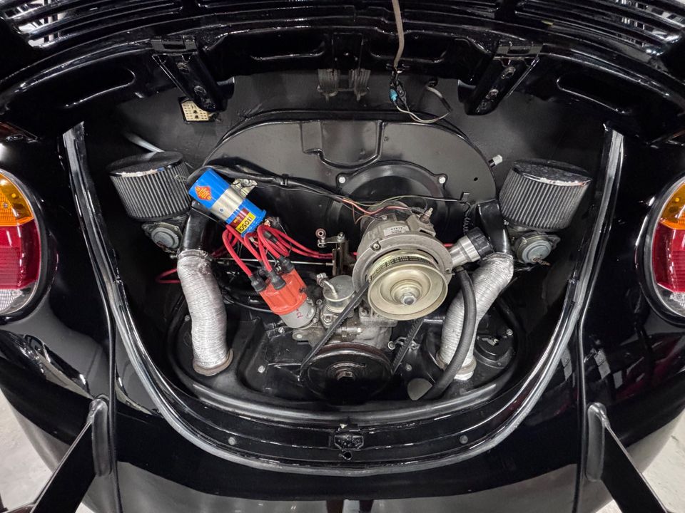 1973 VOLKSWAGEN SUPER BEETLE