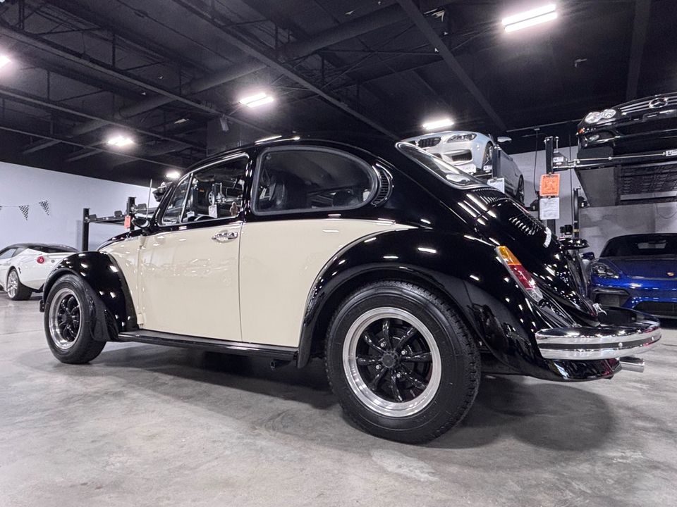 1973 VOLKSWAGEN SUPER BEETLE