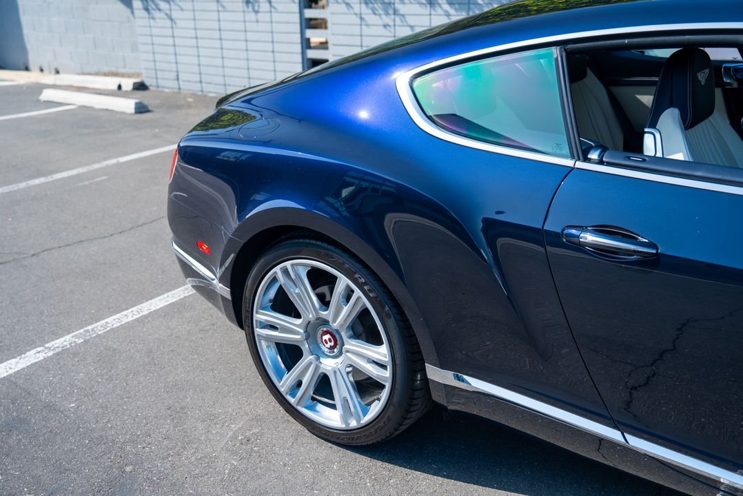 2016 Bentley Continental