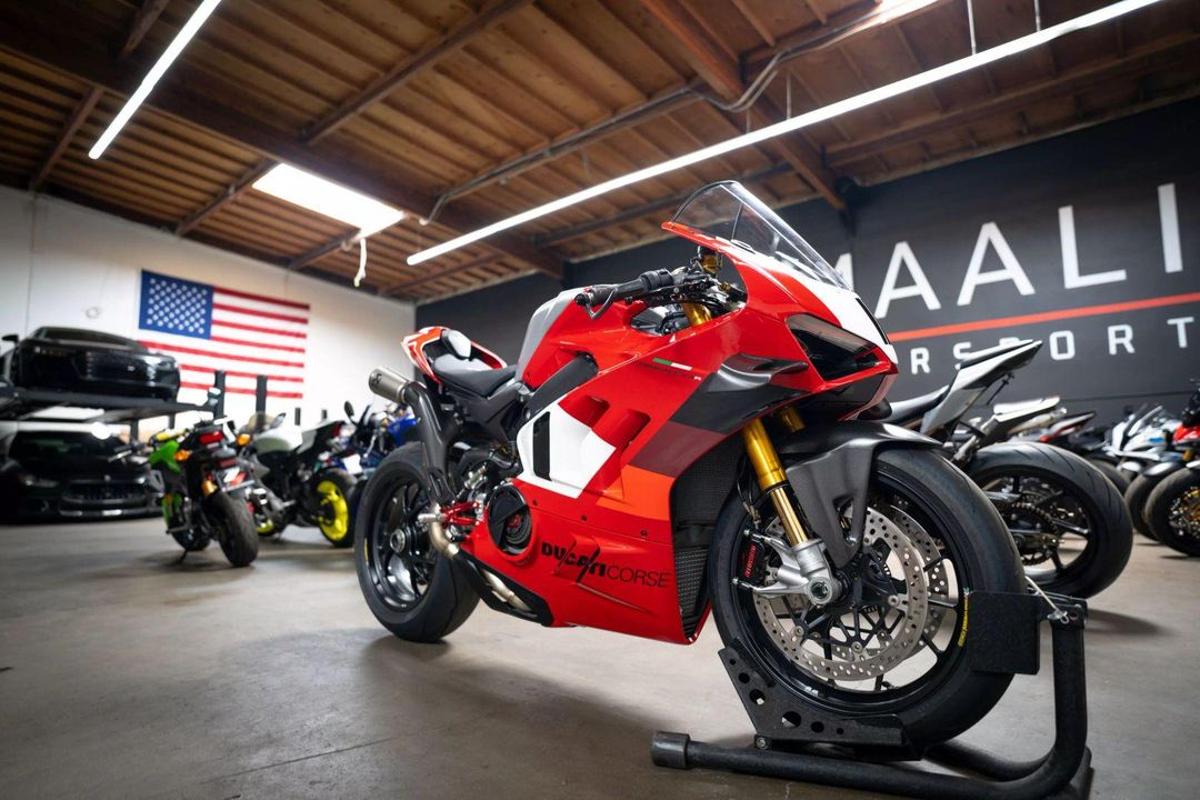 2023 Ducati Panigale V4 R