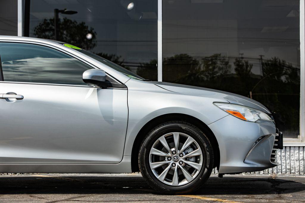 2015 Toyota CAMRY XLE