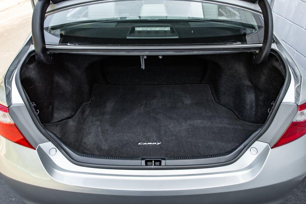 2015 Toyota CAMRY XLE