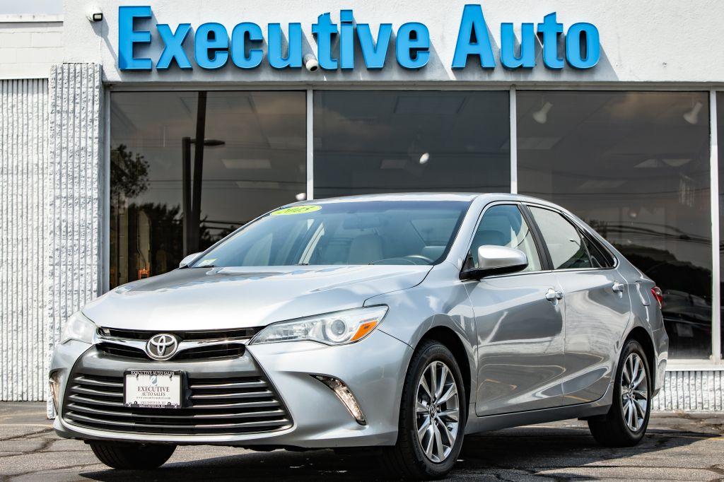 2015 Toyota CAMRY XLE