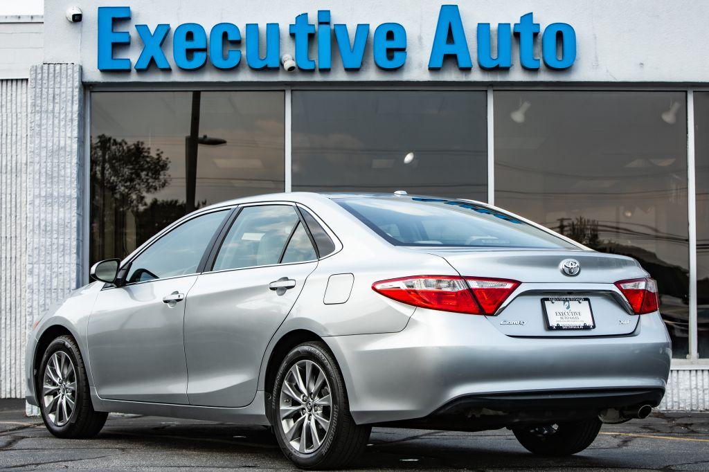 2015 Toyota CAMRY XLE