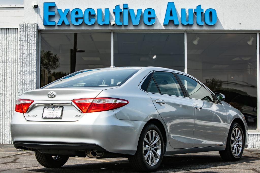 2015 Toyota CAMRY XLE