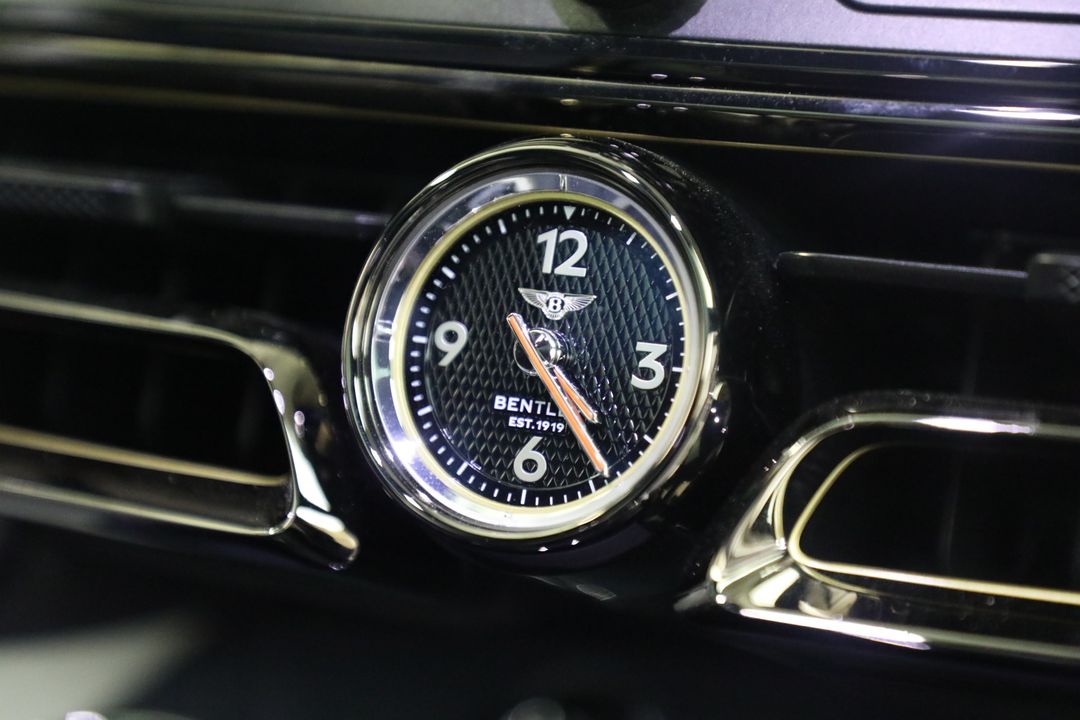 2025 Bentley Flying Spur