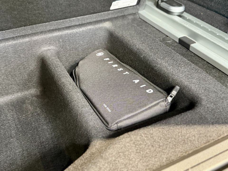 2022 Rivian R1S