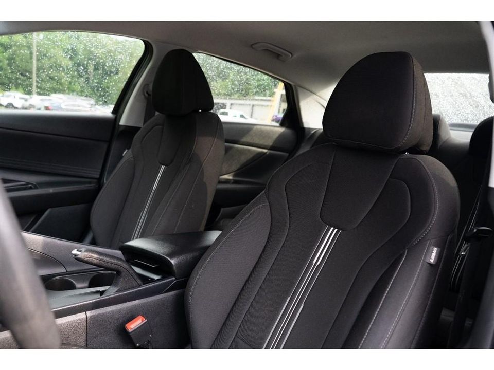 2022 Hyundai Elantra