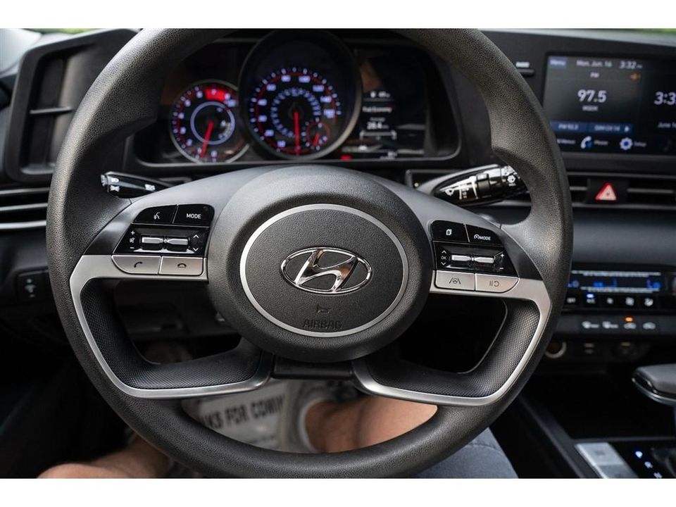 2022 Hyundai Elantra