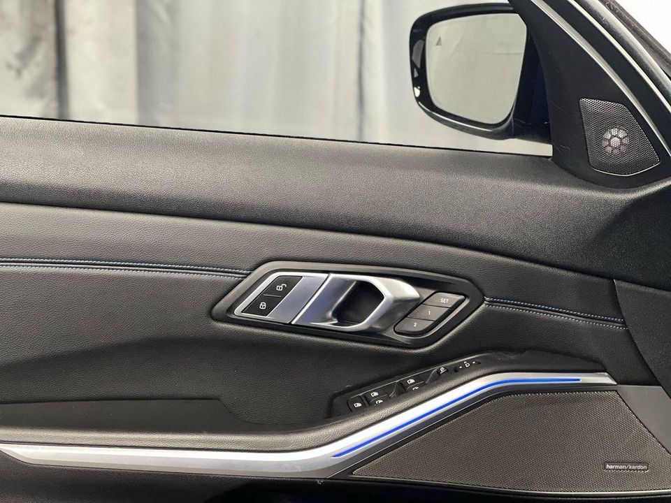 2019 BMW 330i xDrive