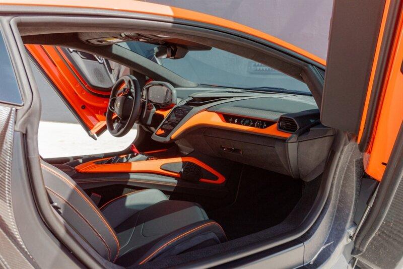 2024 Lamborghini Revuelto