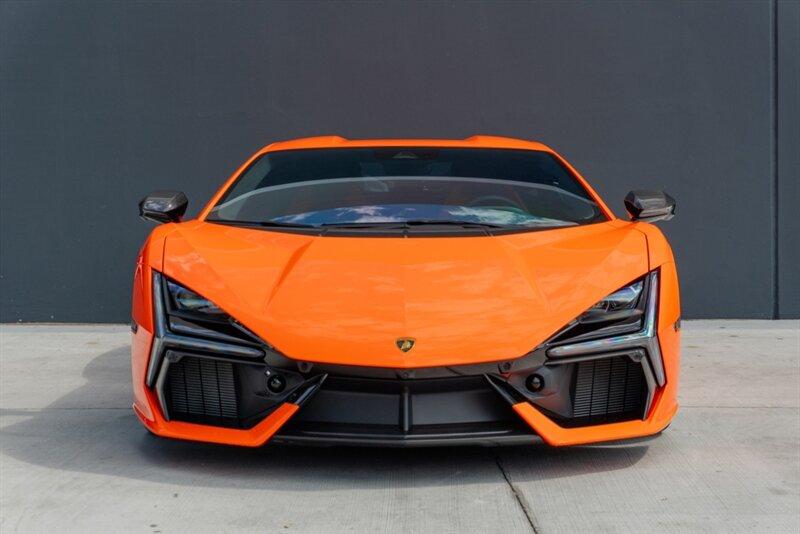 2024 Lamborghini Revuelto