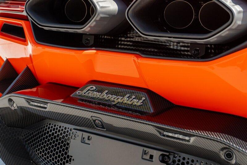 2024 Lamborghini Revuelto