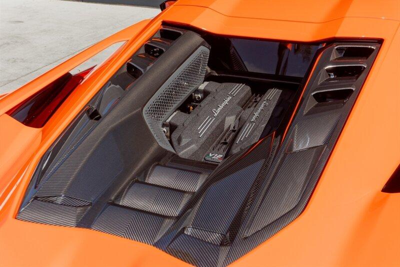 2024 Lamborghini Revuelto