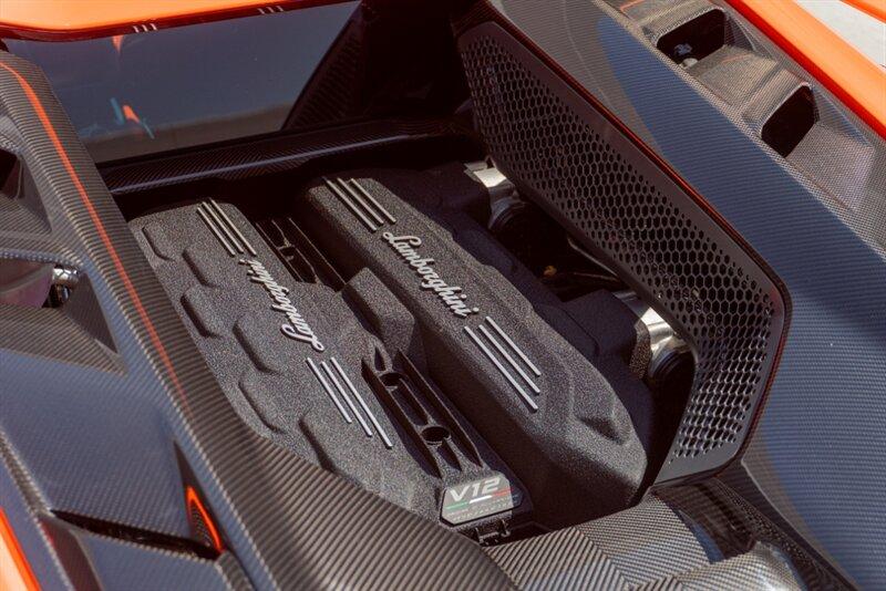 2024 Lamborghini Revuelto
