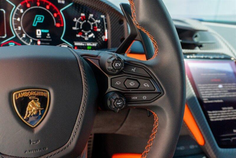 2024 Lamborghini Revuelto