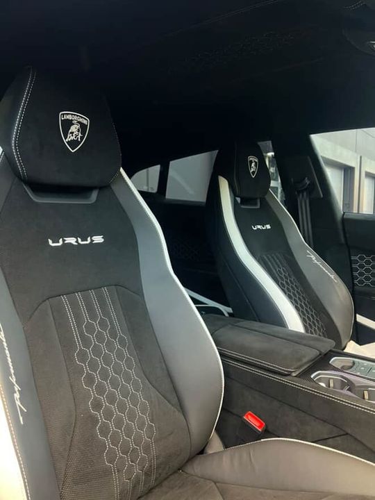 2023 Lamborghini Urus
