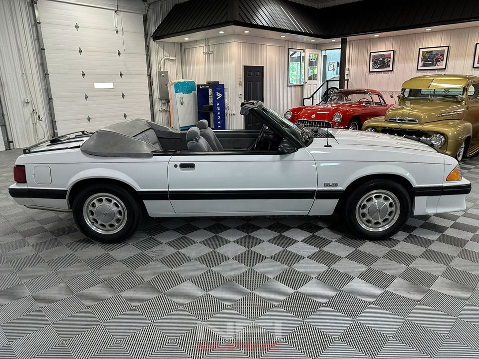 1987 Ford Mustang