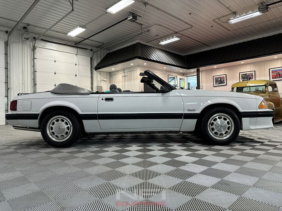 1987 Ford Mustang