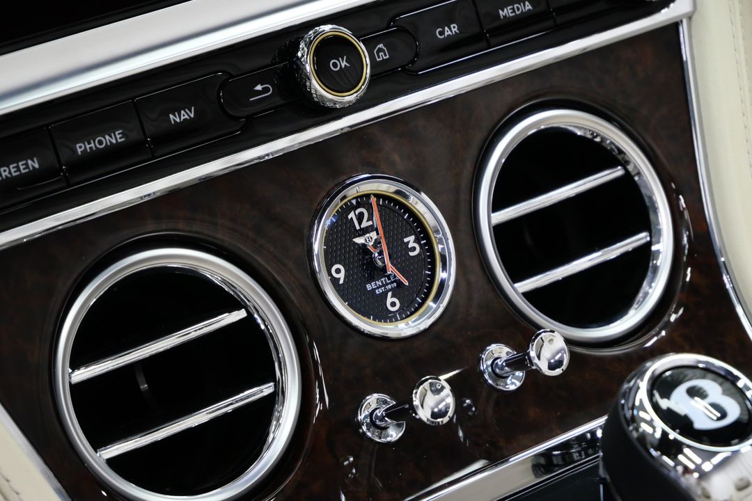 2022 Bentley Continental